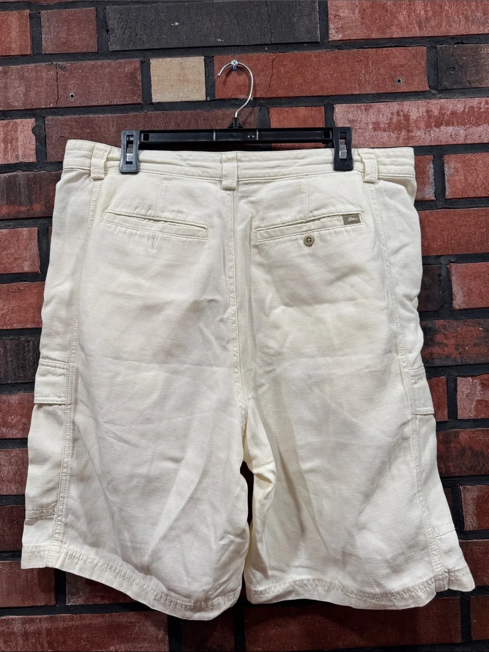 Tommy Bahama Men's Ivory Cargo Shorts
